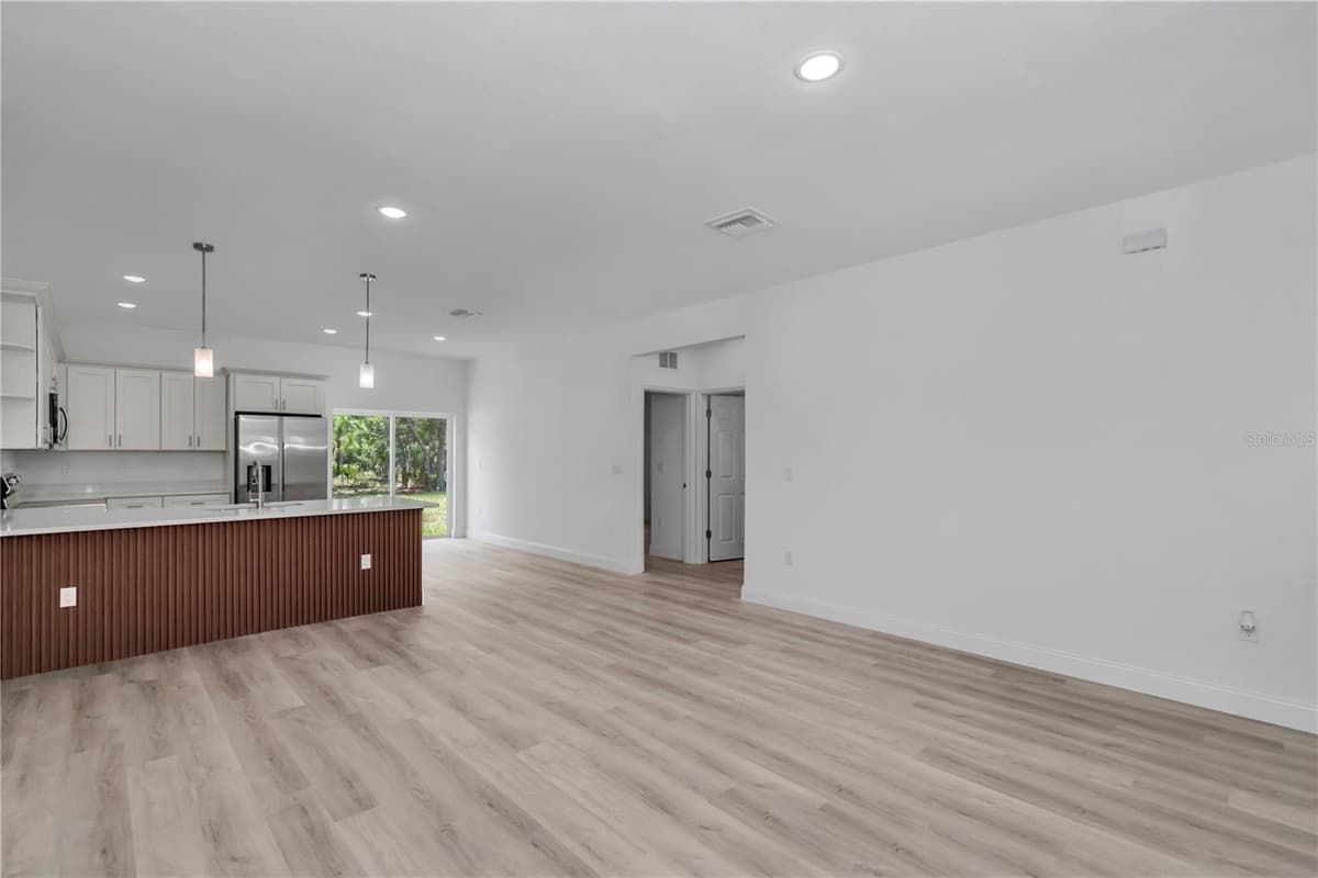 6665 DARLINGTON DRIVE — photo 18 of 43
