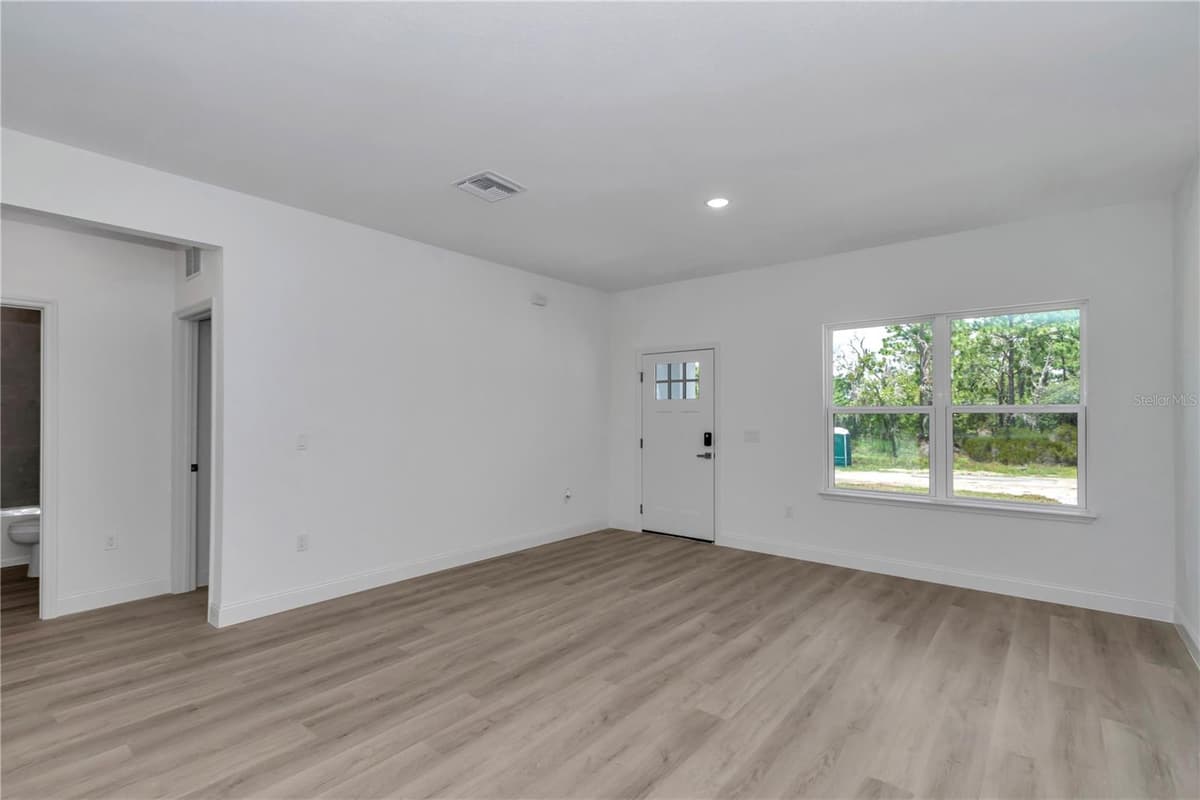6665 DARLINGTON DRIVE — photo 17 of 43