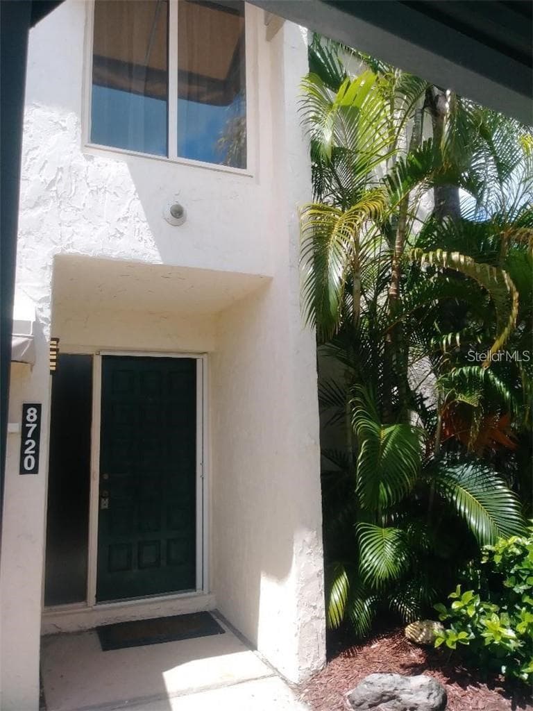 8720 COVE COURT — photo 13 of 31