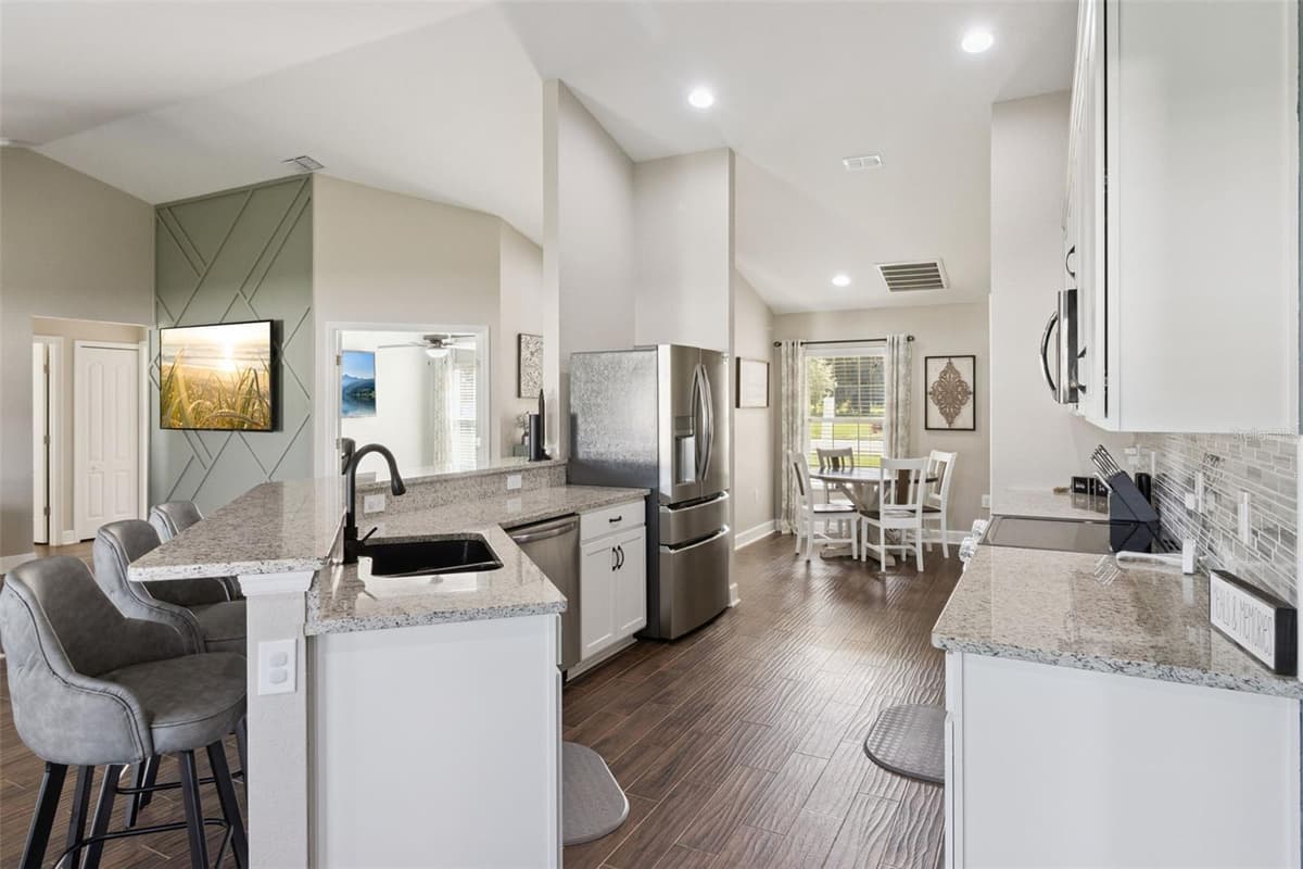 925 LOCHLAND LOOP — photo 13 of 46