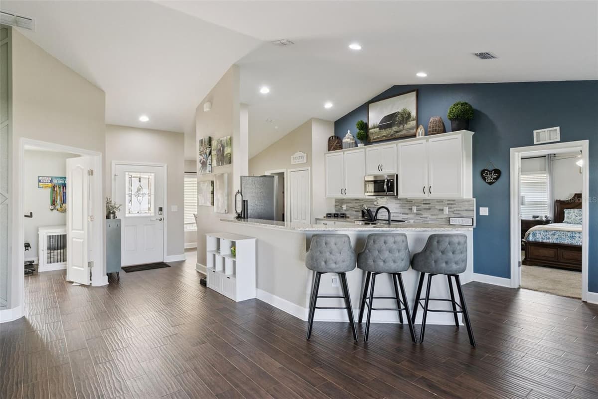 925 LOCHLAND LOOP — photo 11 of 46
