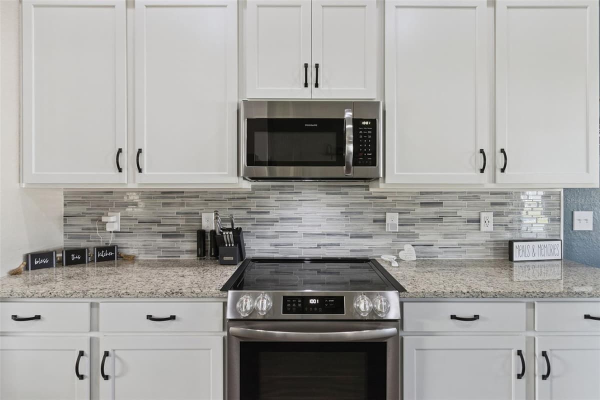 925 LOCHLAND LOOP — photo 15 of 46