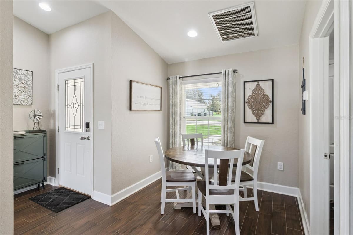 925 LOCHLAND LOOP — photo 9 of 46