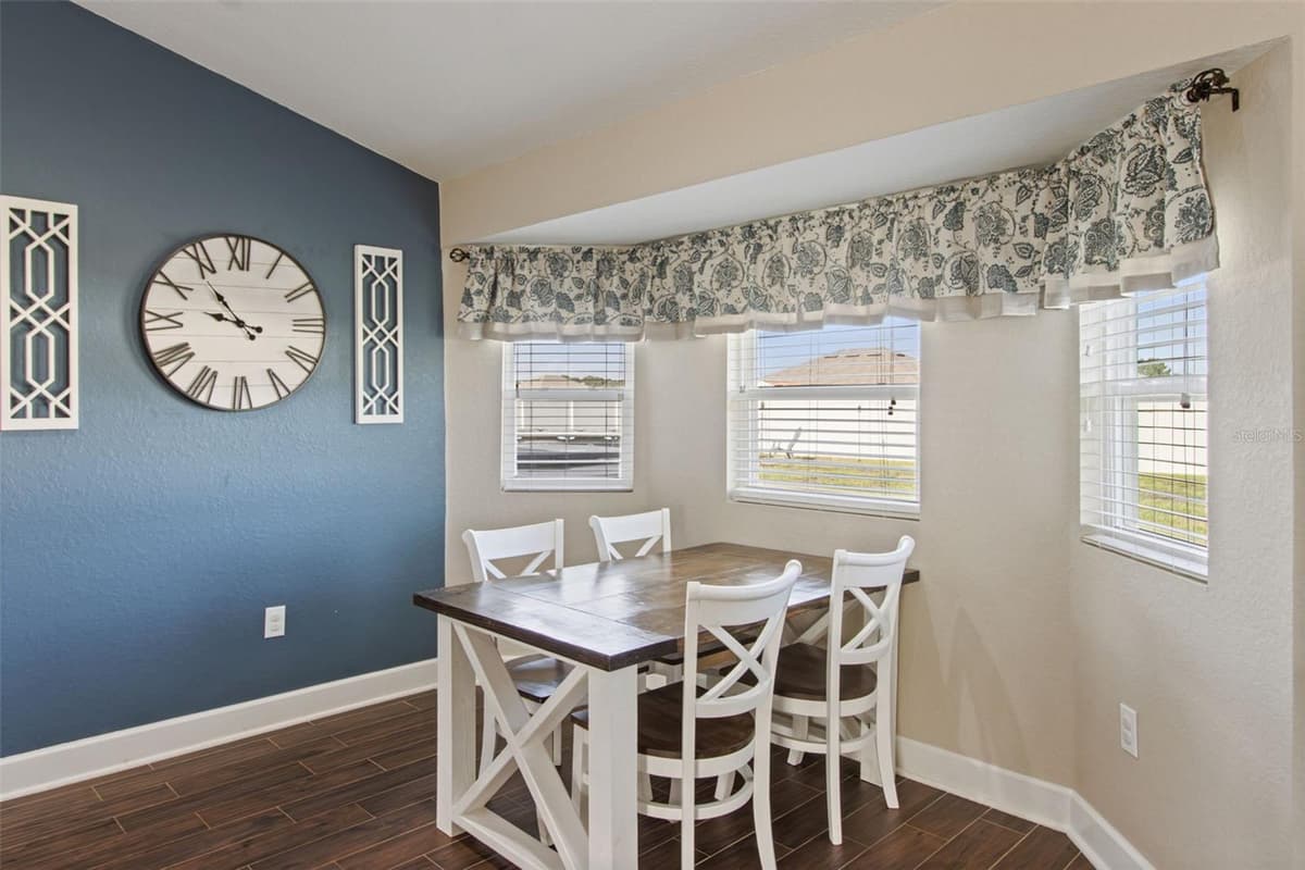 925 LOCHLAND LOOP — photo 10 of 46