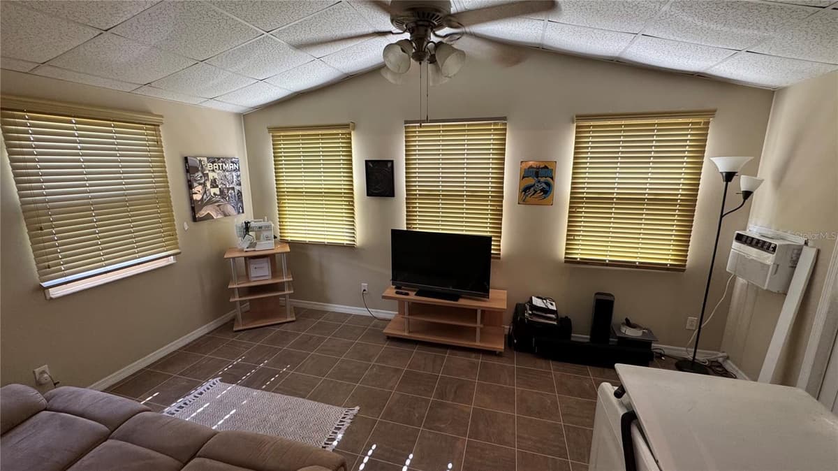 1001 STARKEY ROAD — photo 9 of 24