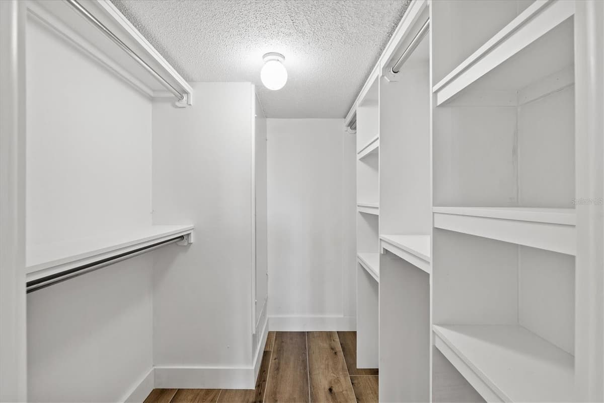 5600 BEACH WAY DRIVE — photo 17 of 26