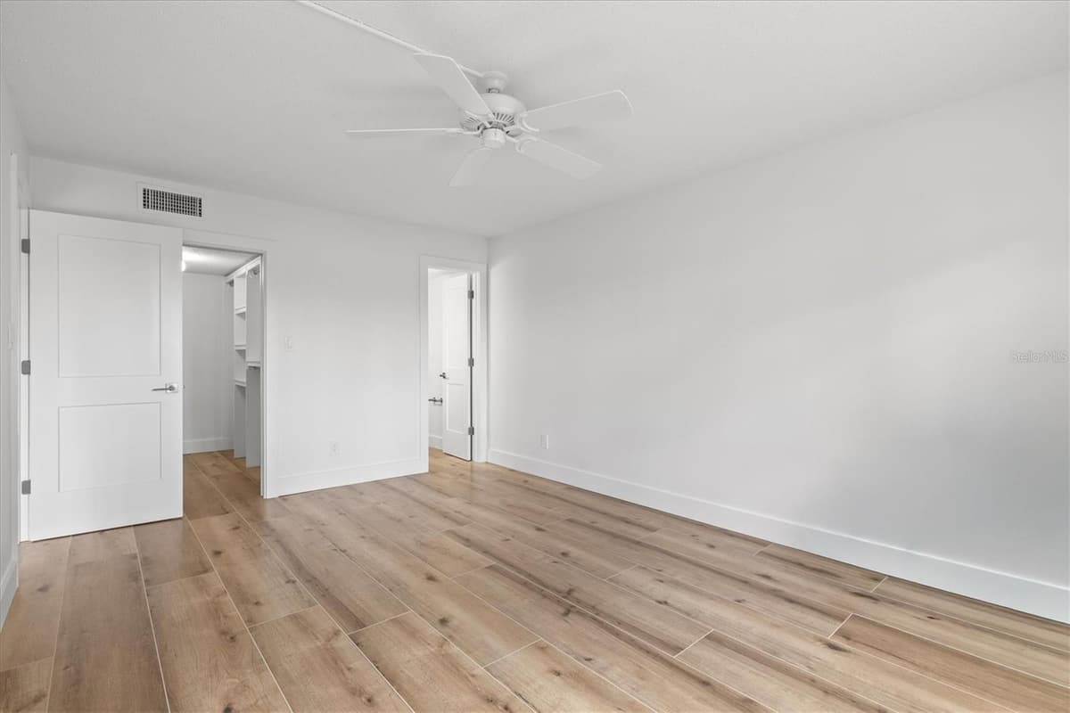5600 BEACH WAY DRIVE — photo 23 of 26