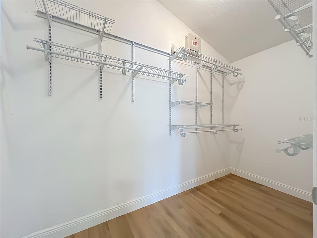 998 WHITE SPRINGS LANE — photo 30 of 57