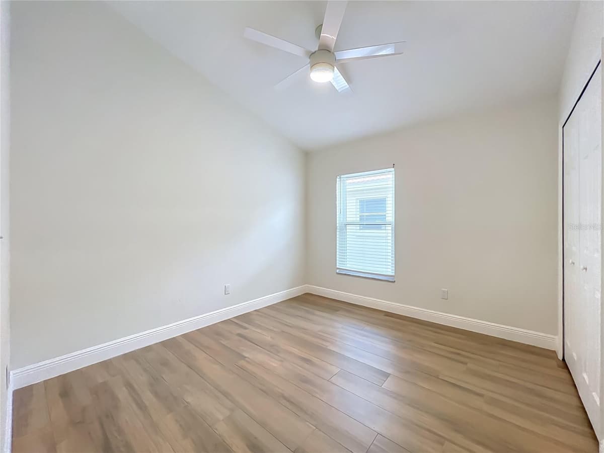 998 WHITE SPRINGS LANE — photo 32 of 57