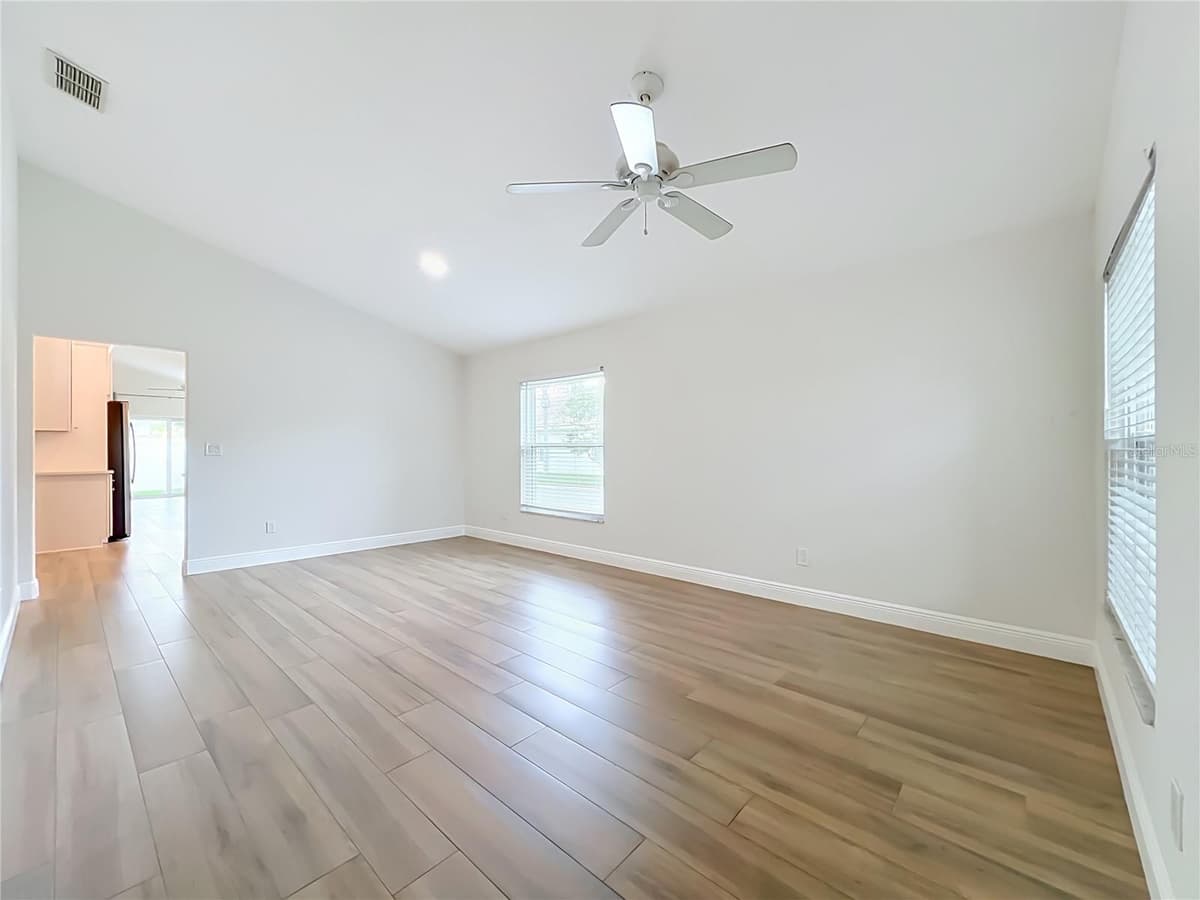 998 WHITE SPRINGS LANE — photo 7 of 57