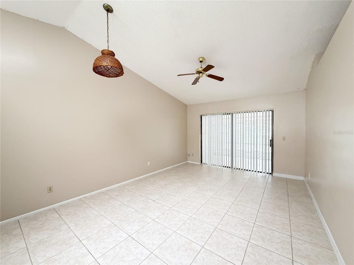 9911 BURL WAY — photo 11 of 25