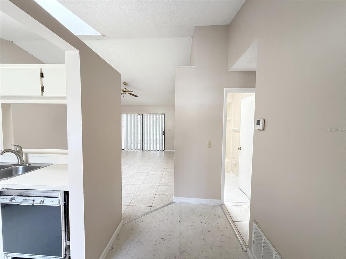 9911 BURL WAY — photo 3 of 25