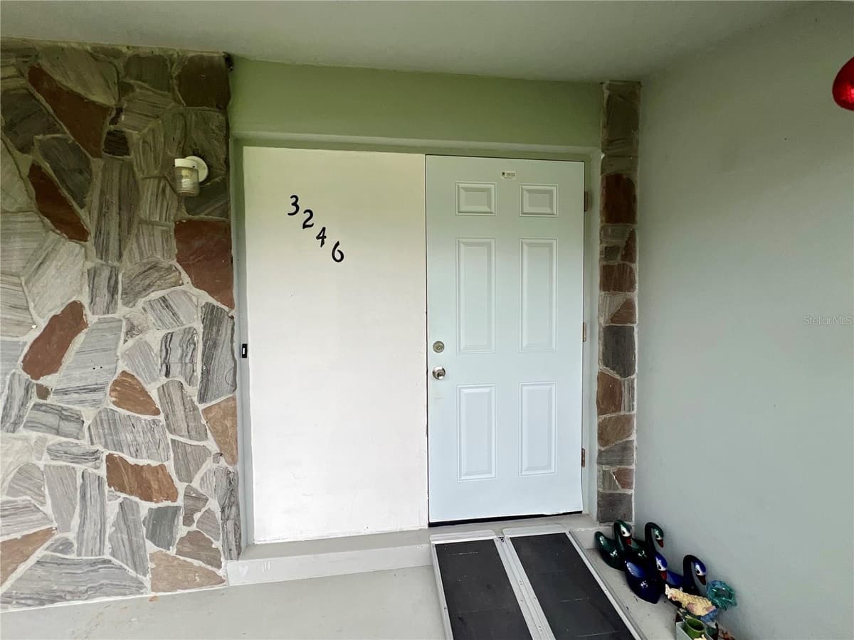 3246 EAGLE STREET — photo 7 of 30