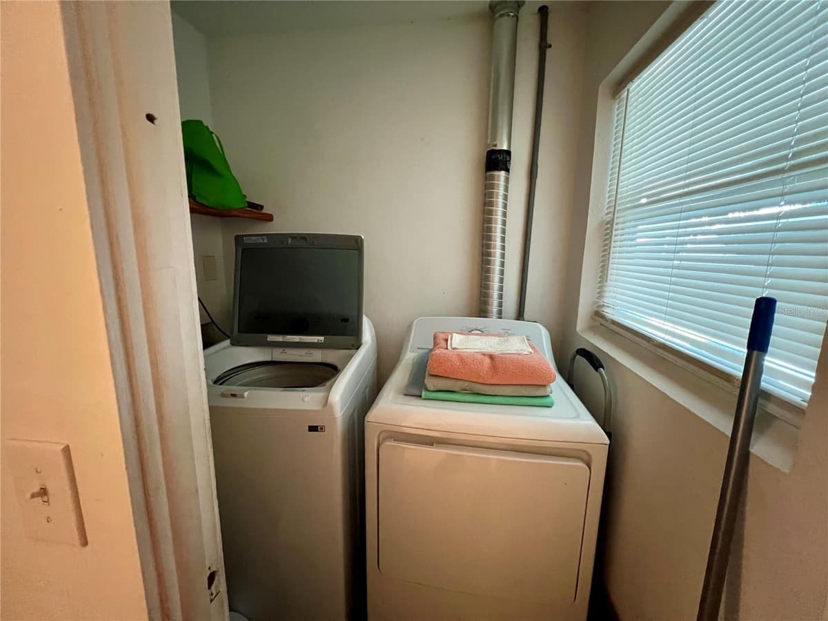 3246 EAGLE STREET — photo 15 of 30
