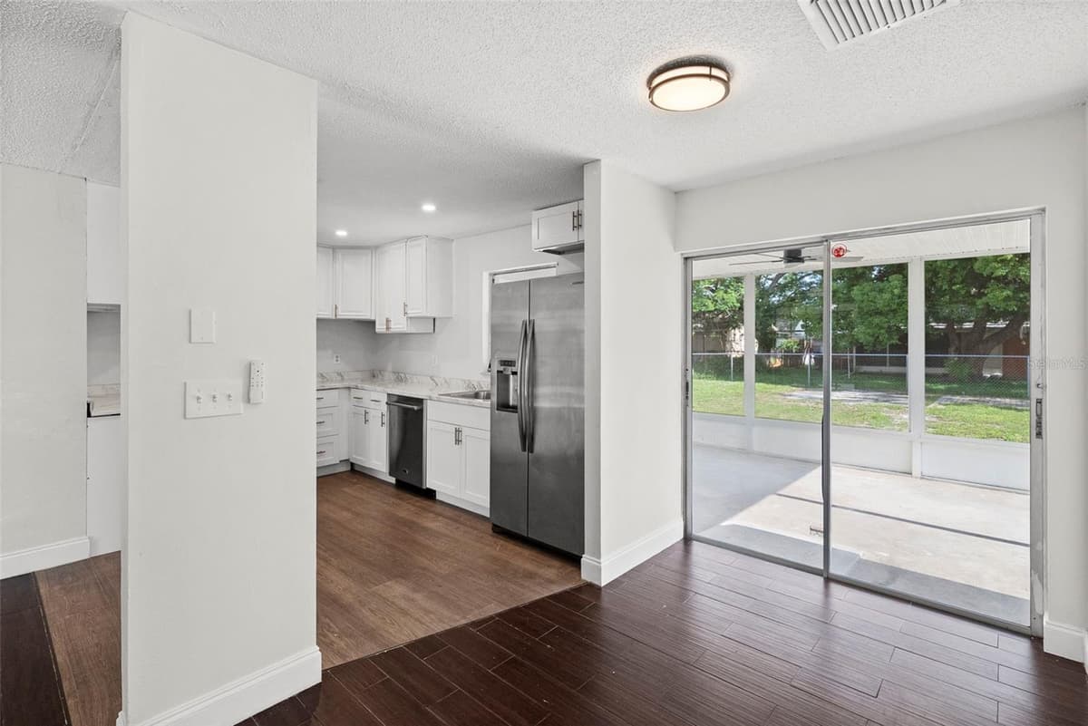 7645 ARLIGHT DRIVE — photo 9 of 24