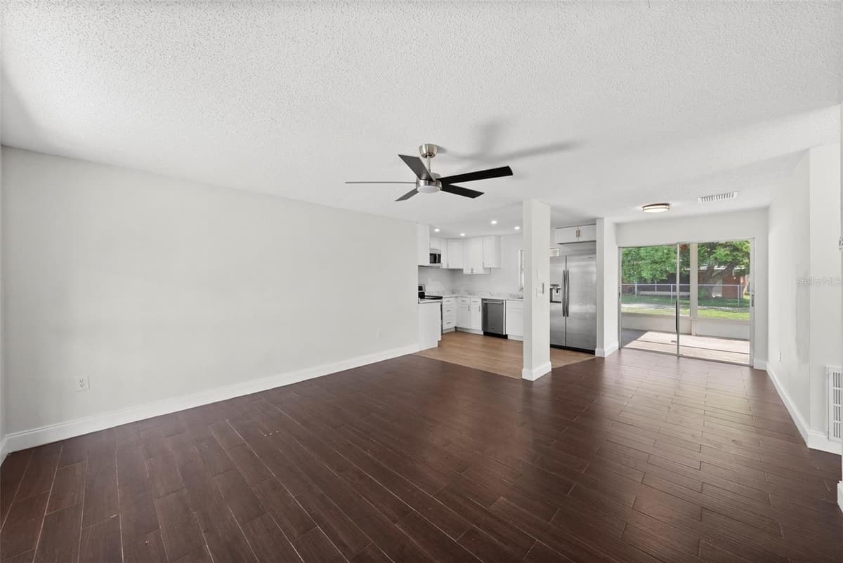 7645 ARLIGHT DRIVE — photo 4 of 24