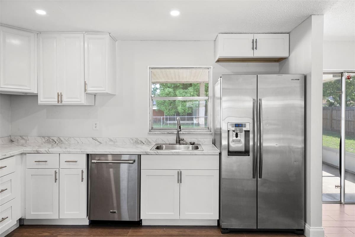 7645 ARLIGHT DRIVE — photo 11 of 24