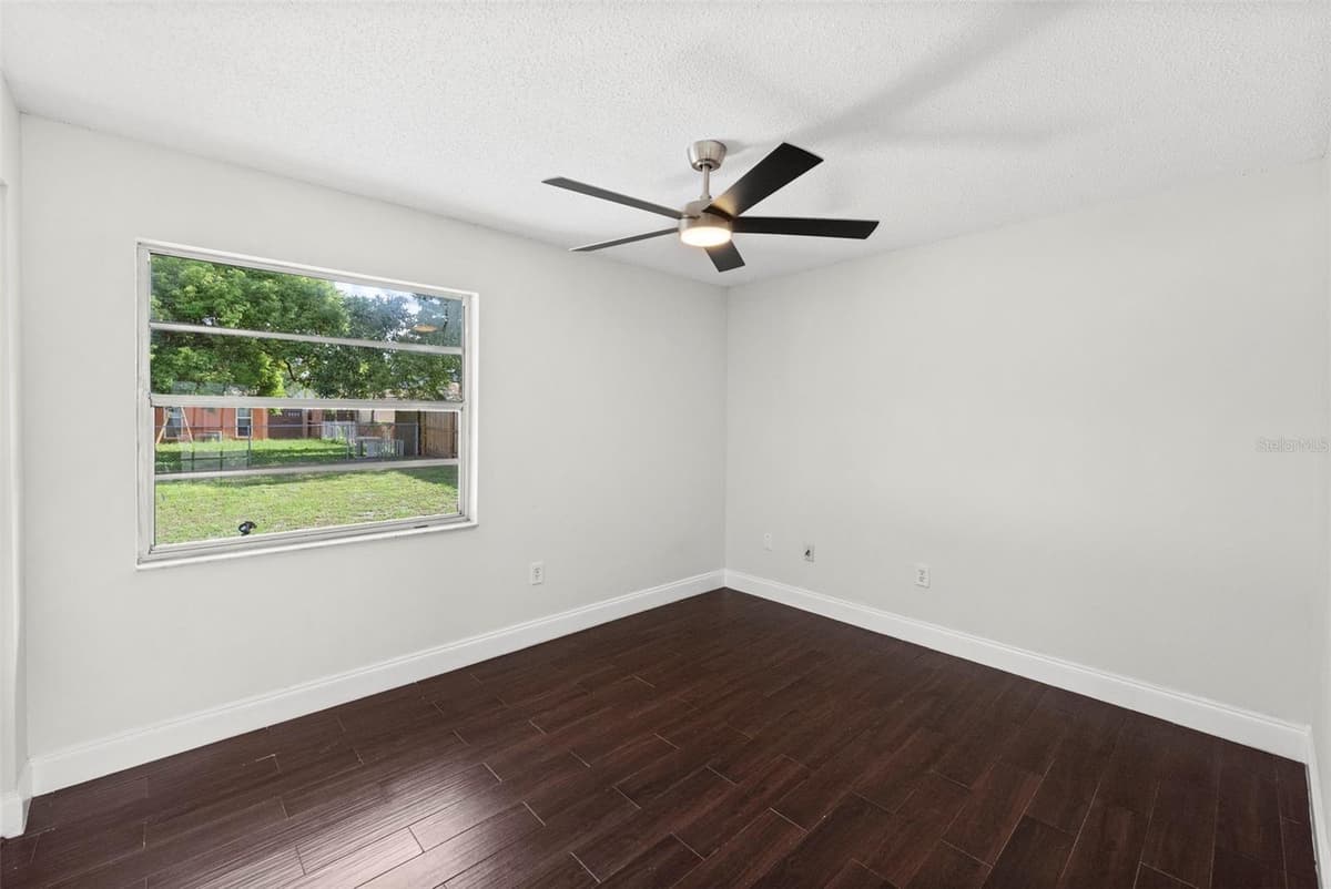 7645 ARLIGHT DRIVE — photo 13 of 24
