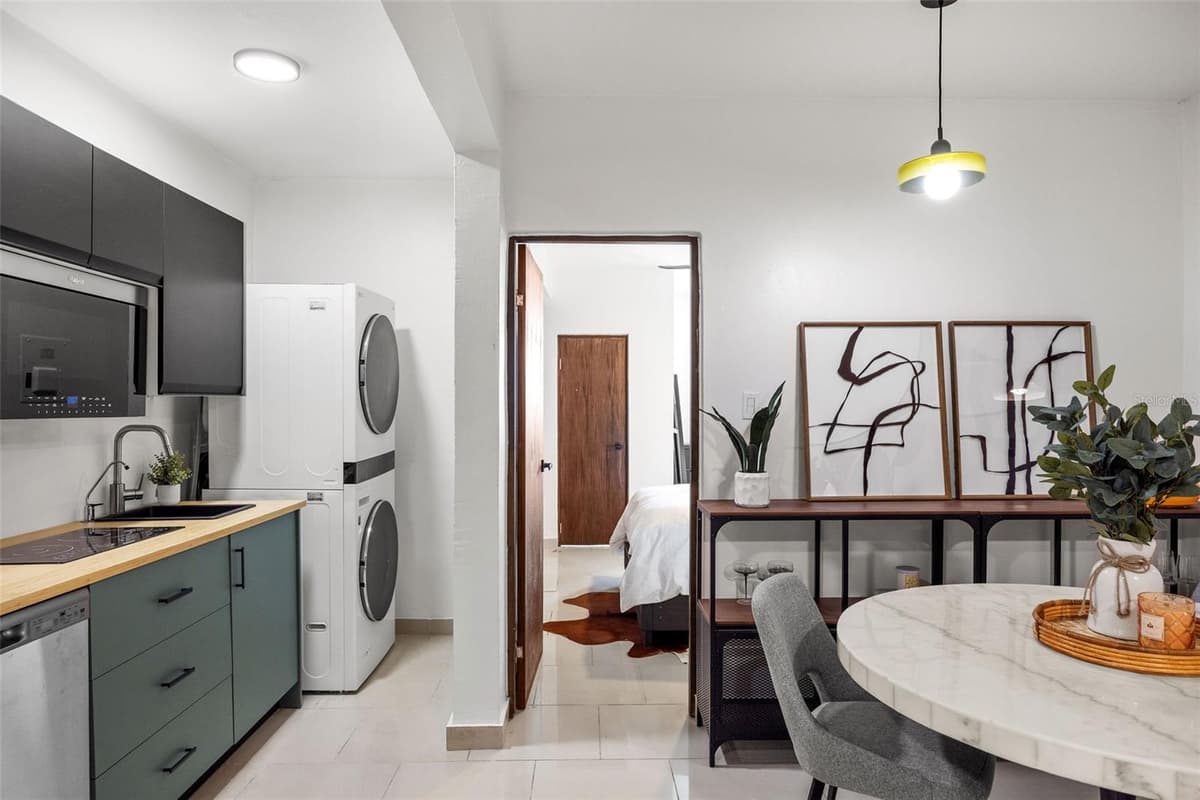 420 CALLE SAN ANTONIO CONDOMINIO SAGRADO CORAZÓN — photo 11 of 17