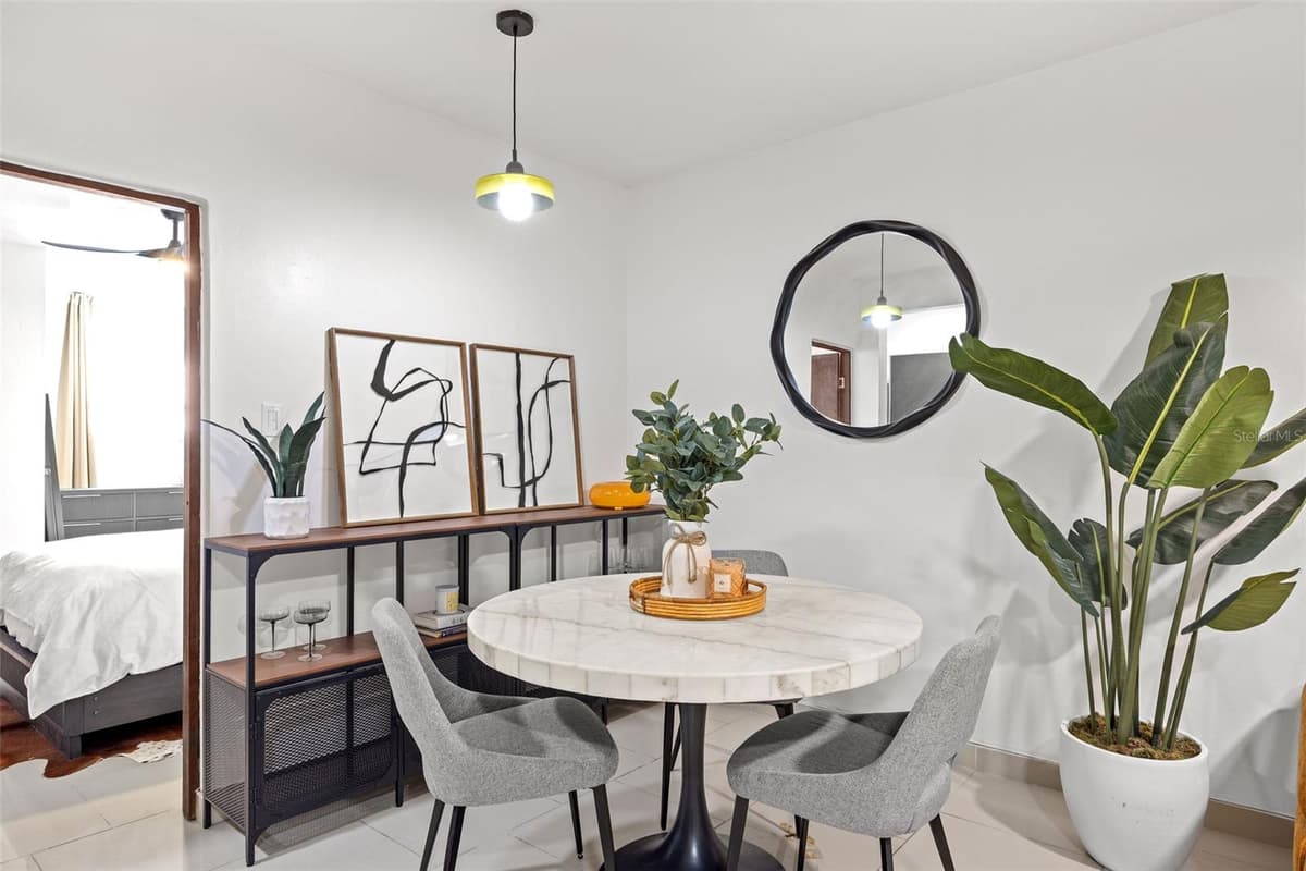 420 CALLE SAN ANTONIO CONDOMINIO SAGRADO CORAZÓN — photo 5 of 17