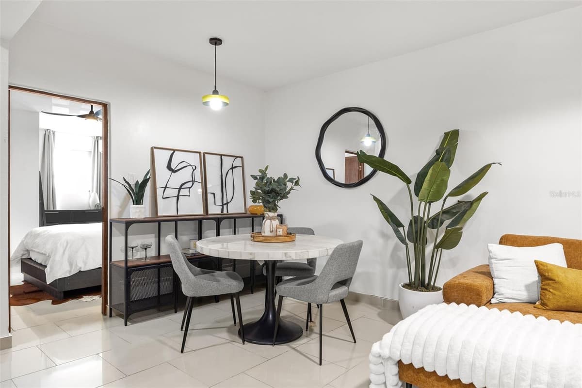 420 CALLE SAN ANTONIO CONDOMINIO SAGRADO CORAZÓN — photo 4 of 17