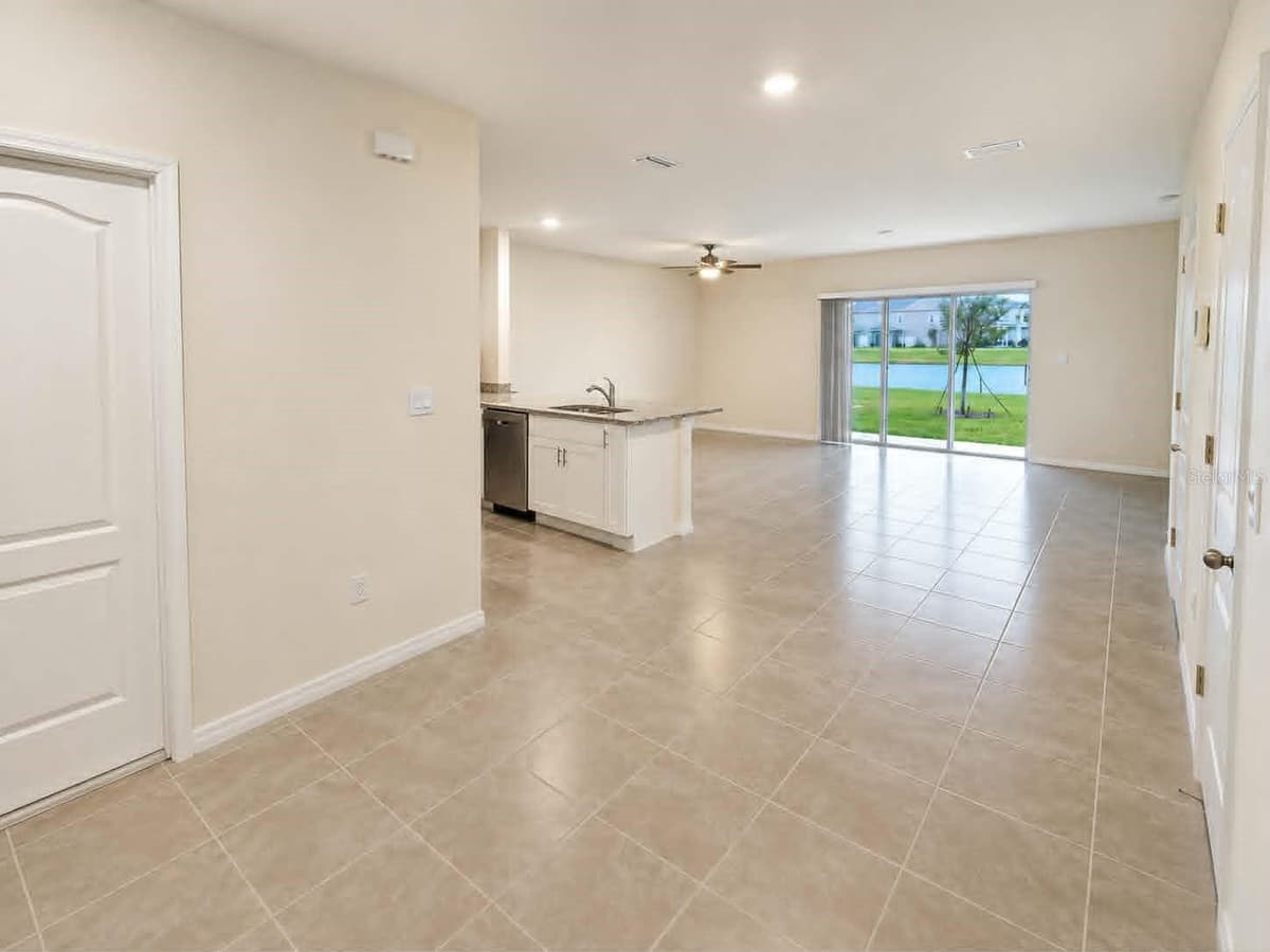 2732 SILVER CANOE DRIVE — photo 7 of 45