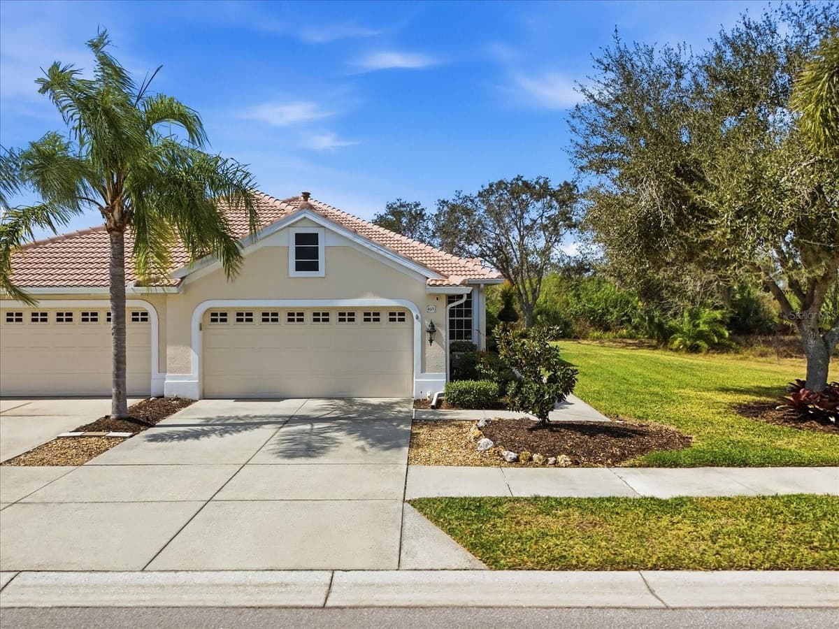 4693 WHISPERING OAKS DRIVE — photo 3 of 39