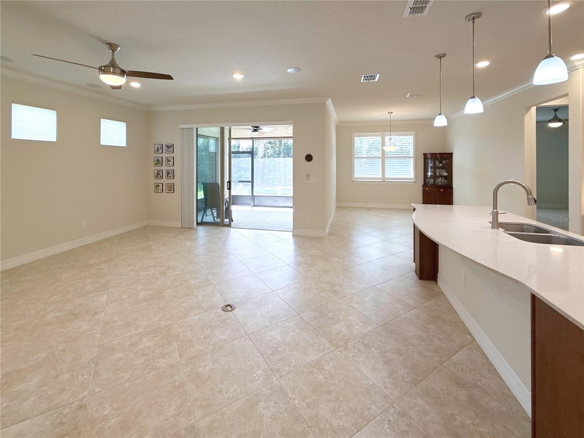 7559 97TH AVENUE — photo 11 of 42