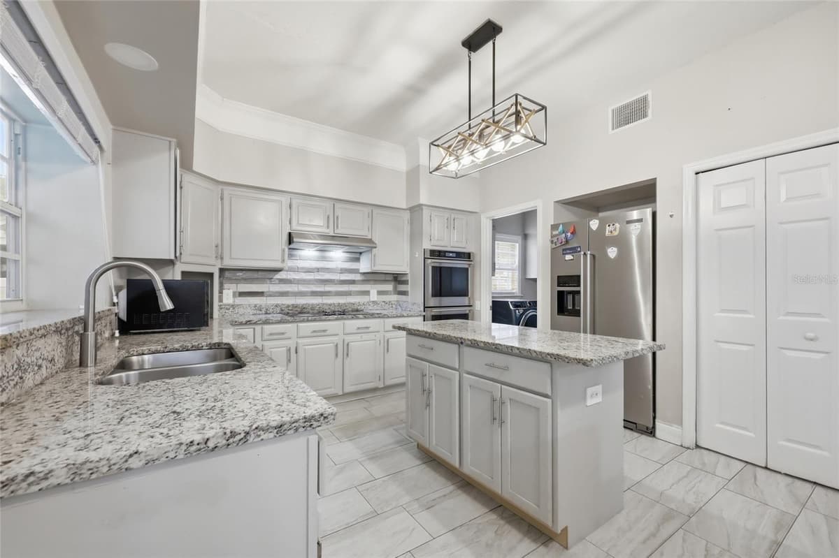 1339 OLYMPIA PARK CIRCLE — photo 13 of 33