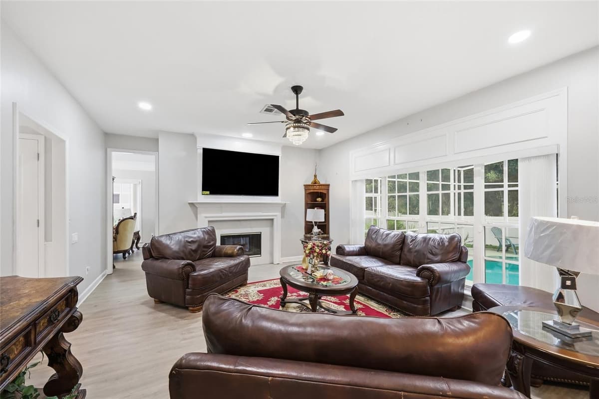 1339 OLYMPIA PARK CIRCLE — photo 11 of 33