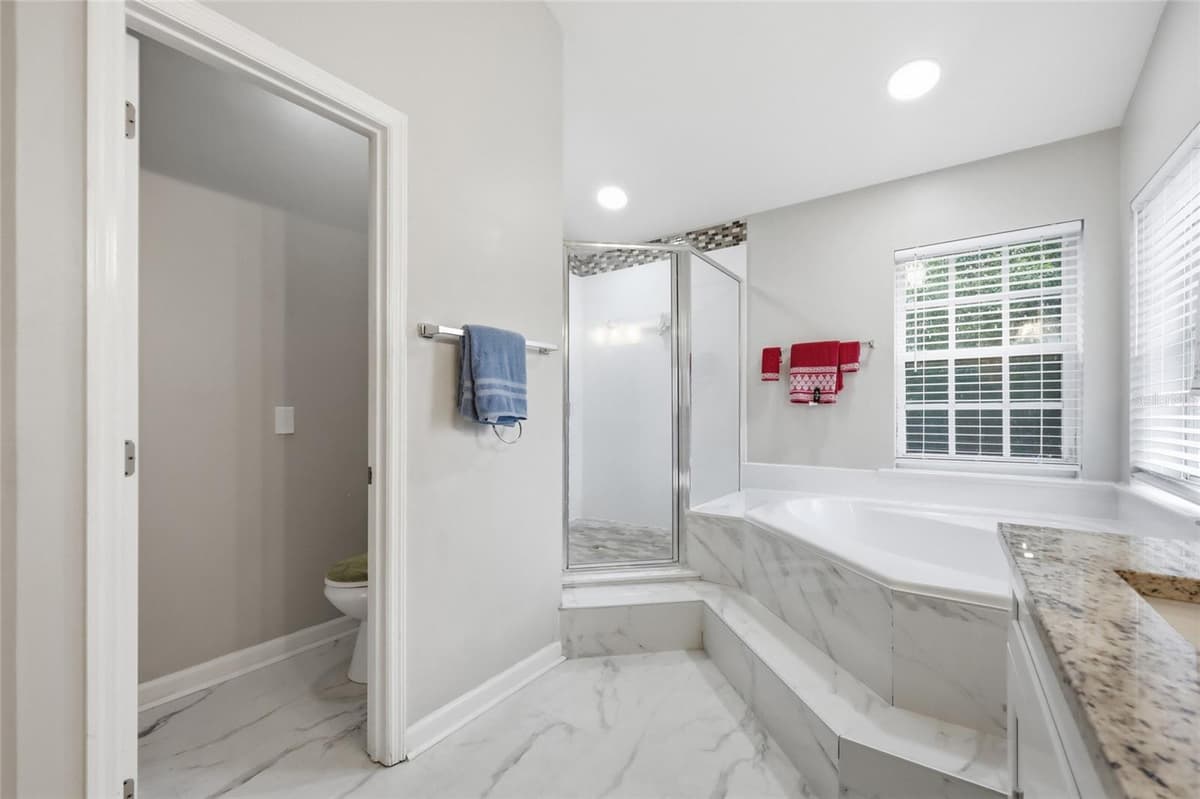 1339 OLYMPIA PARK CIRCLE — photo 19 of 33