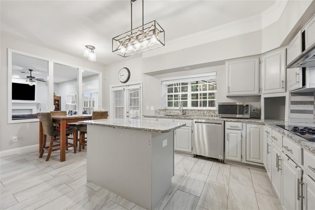 1339 OLYMPIA PARK CIRCLE — photo 14 of 33