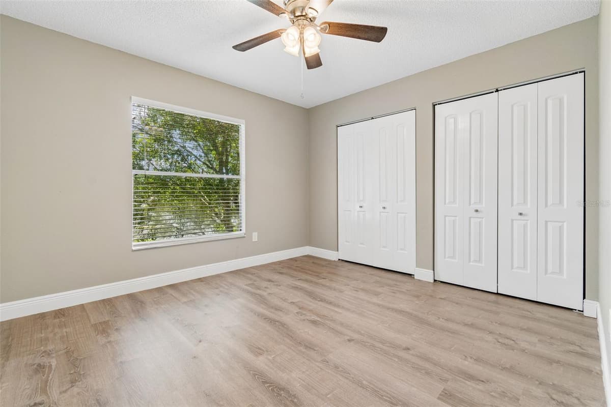 12914 LONGCREST DRIVE — photo 16 of 62