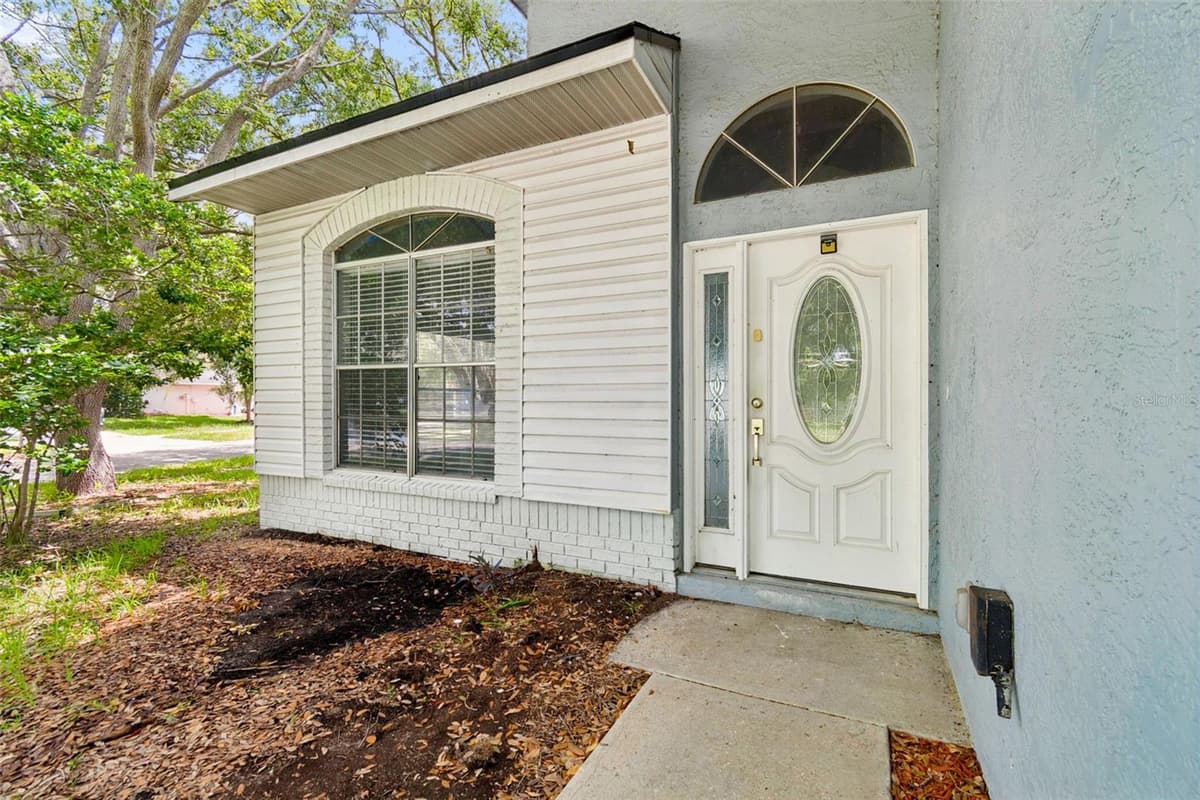 12914 LONGCREST DRIVE — photo 3 of 62