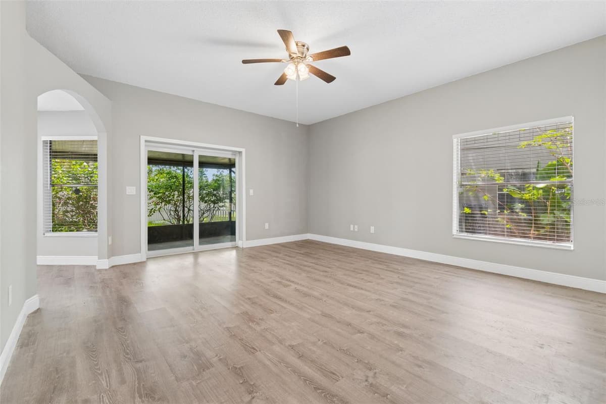 12914 LONGCREST DRIVE — photo 31 of 62