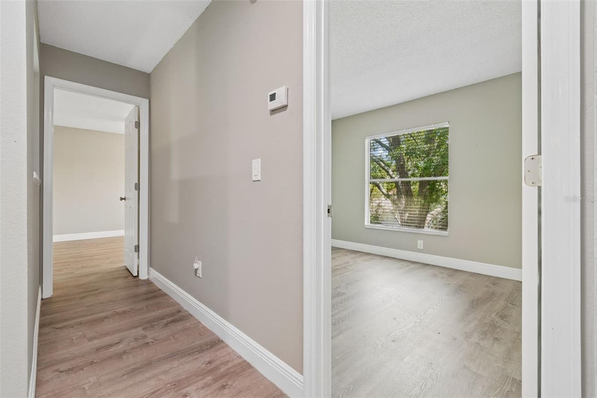 12914 LONGCREST DRIVE — photo 37 of 62