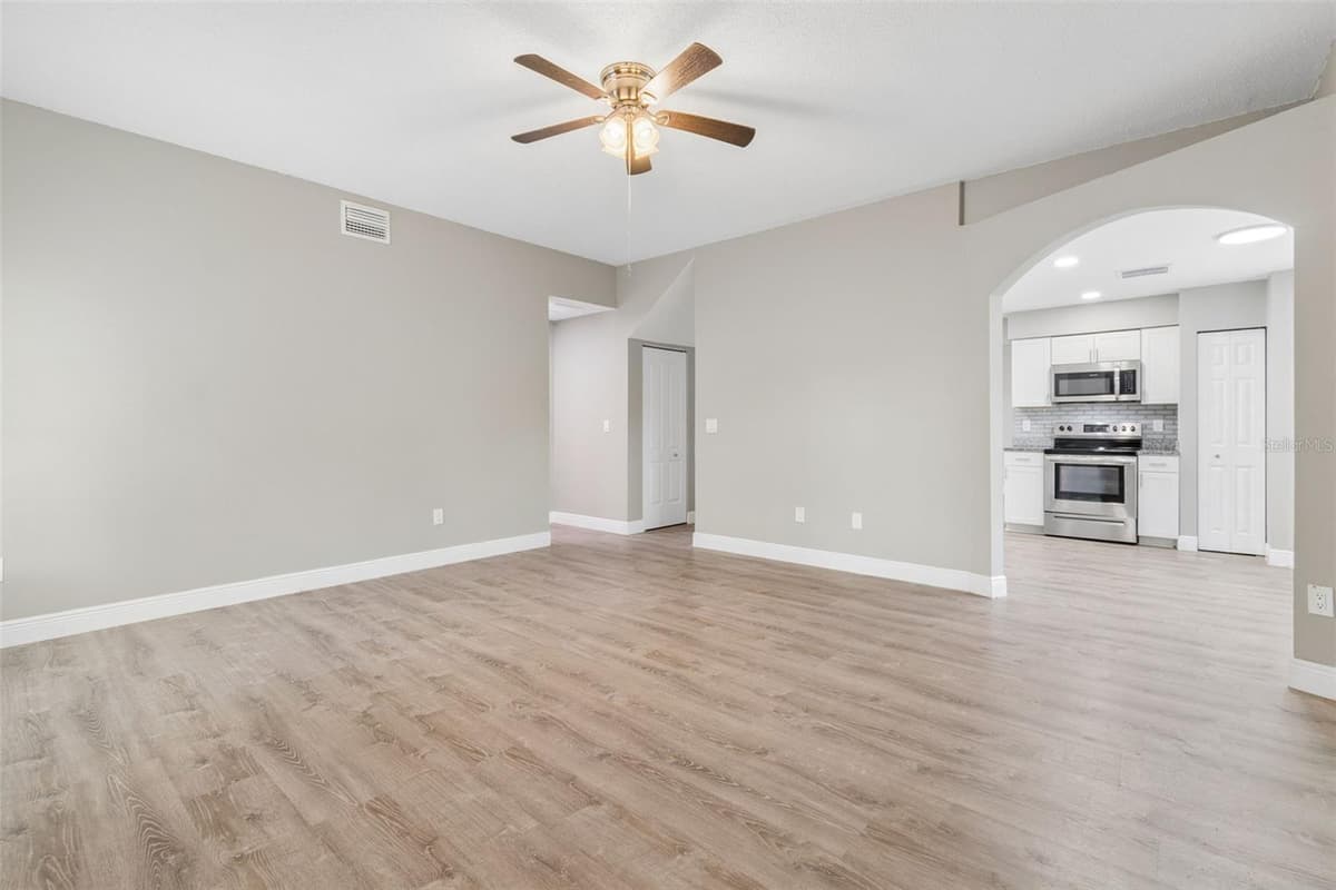 12914 LONGCREST DRIVE — photo 29 of 62