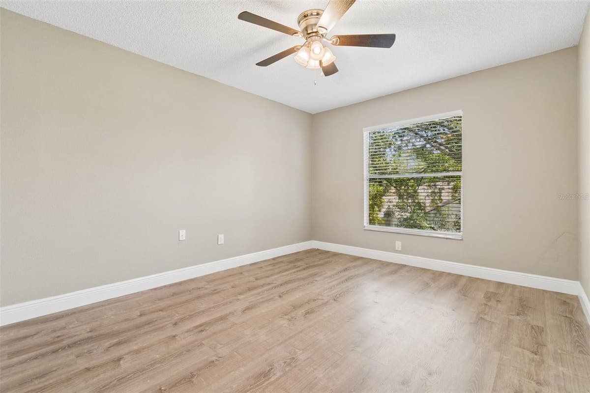 12914 LONGCREST DRIVE — photo 38 of 62
