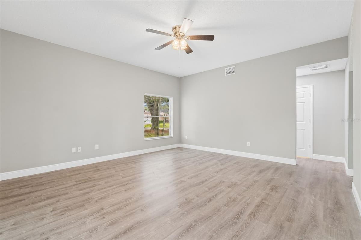 12914 LONGCREST DRIVE — photo 28 of 62