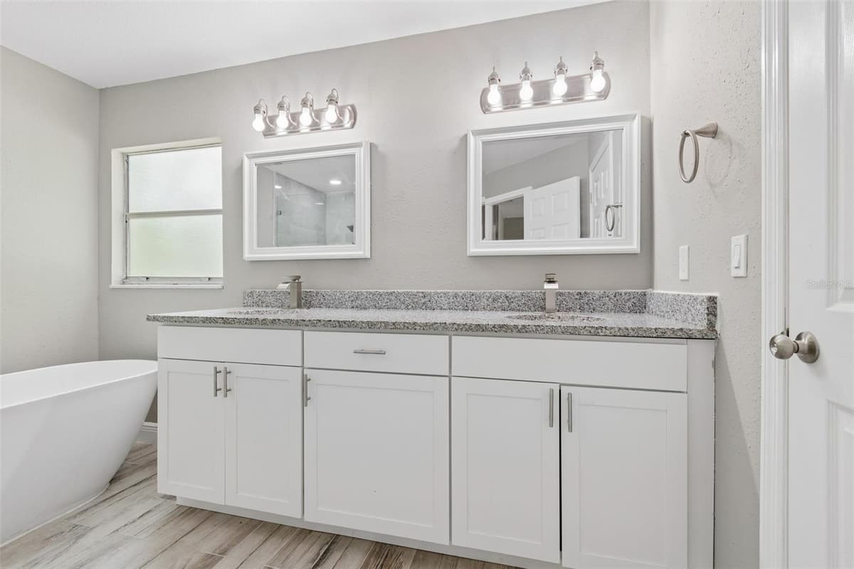 12914 LONGCREST DRIVE — photo 49 of 62