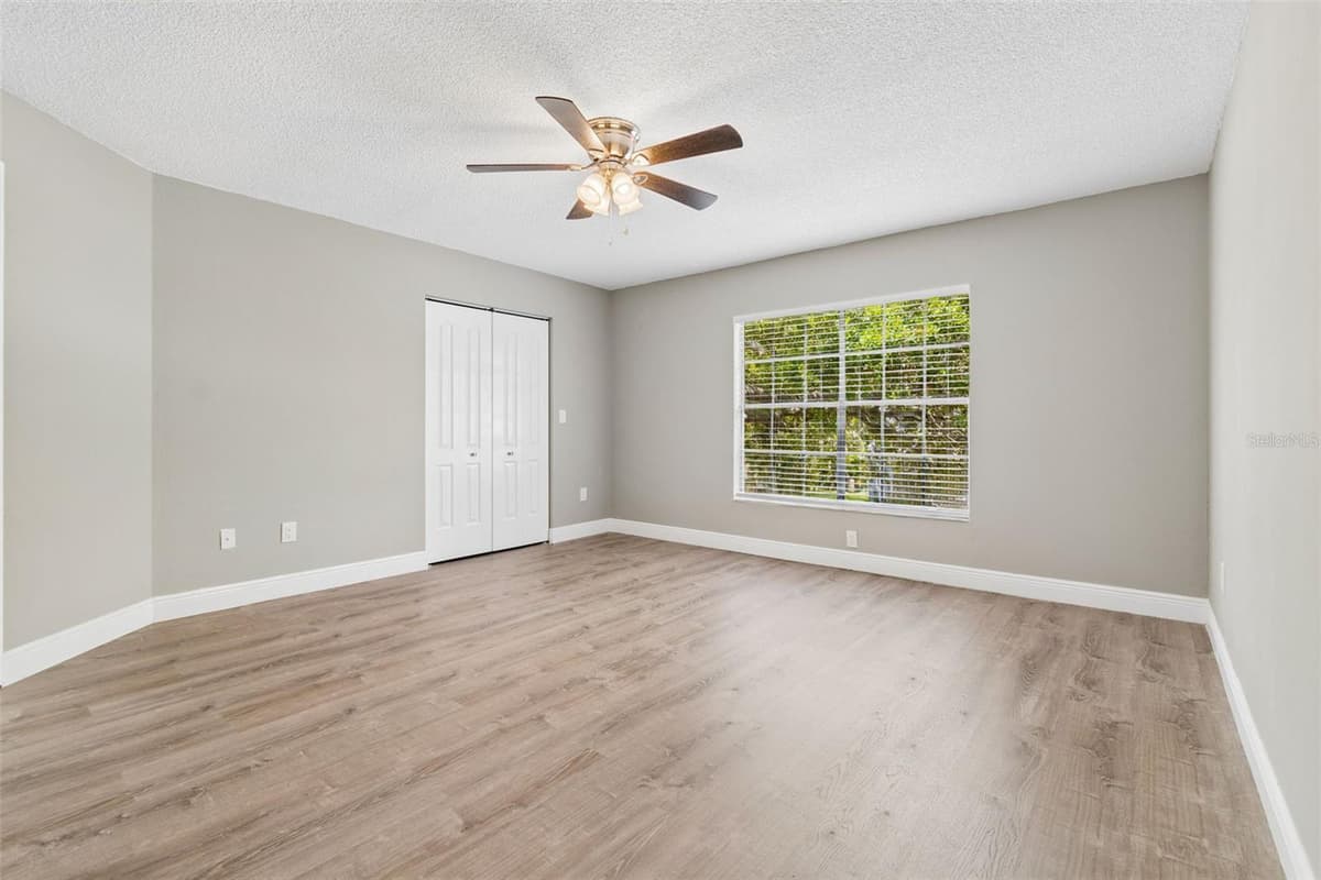 12914 LONGCREST DRIVE — photo 45 of 62