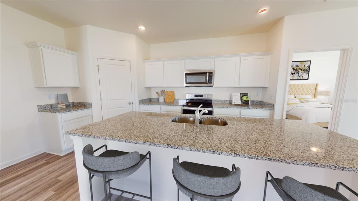 14554 ITALY AVENUE — photo 9 of 11