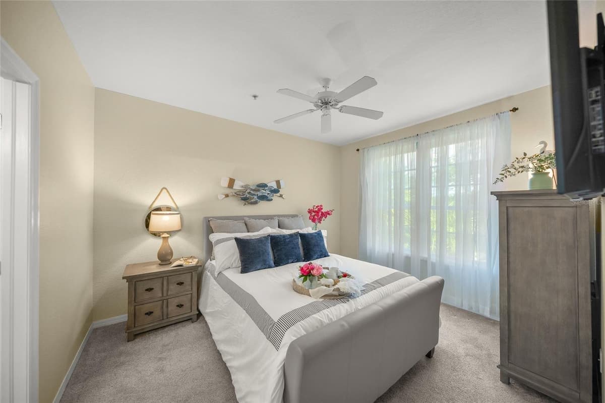 4166 CENTRAL SARASOTA PARKWAY — photo 23 of 60