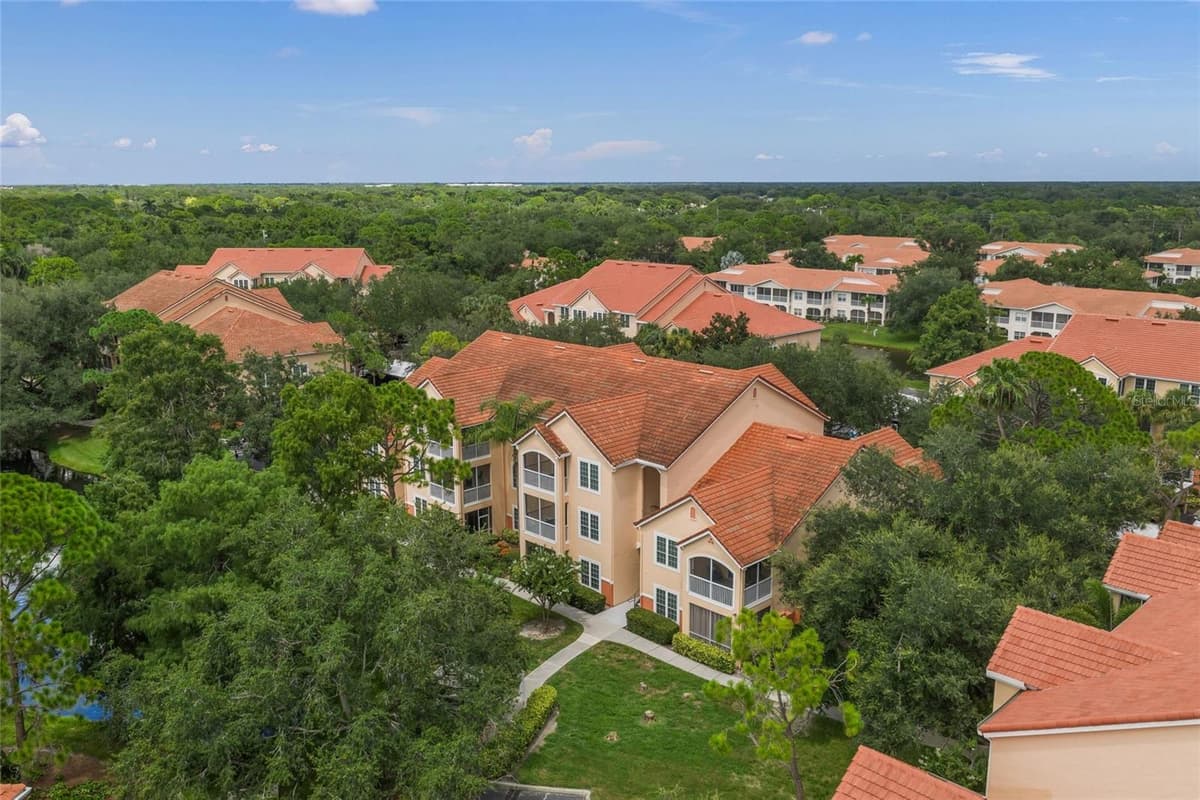 4166 CENTRAL SARASOTA PARKWAY — photo 11 of 60