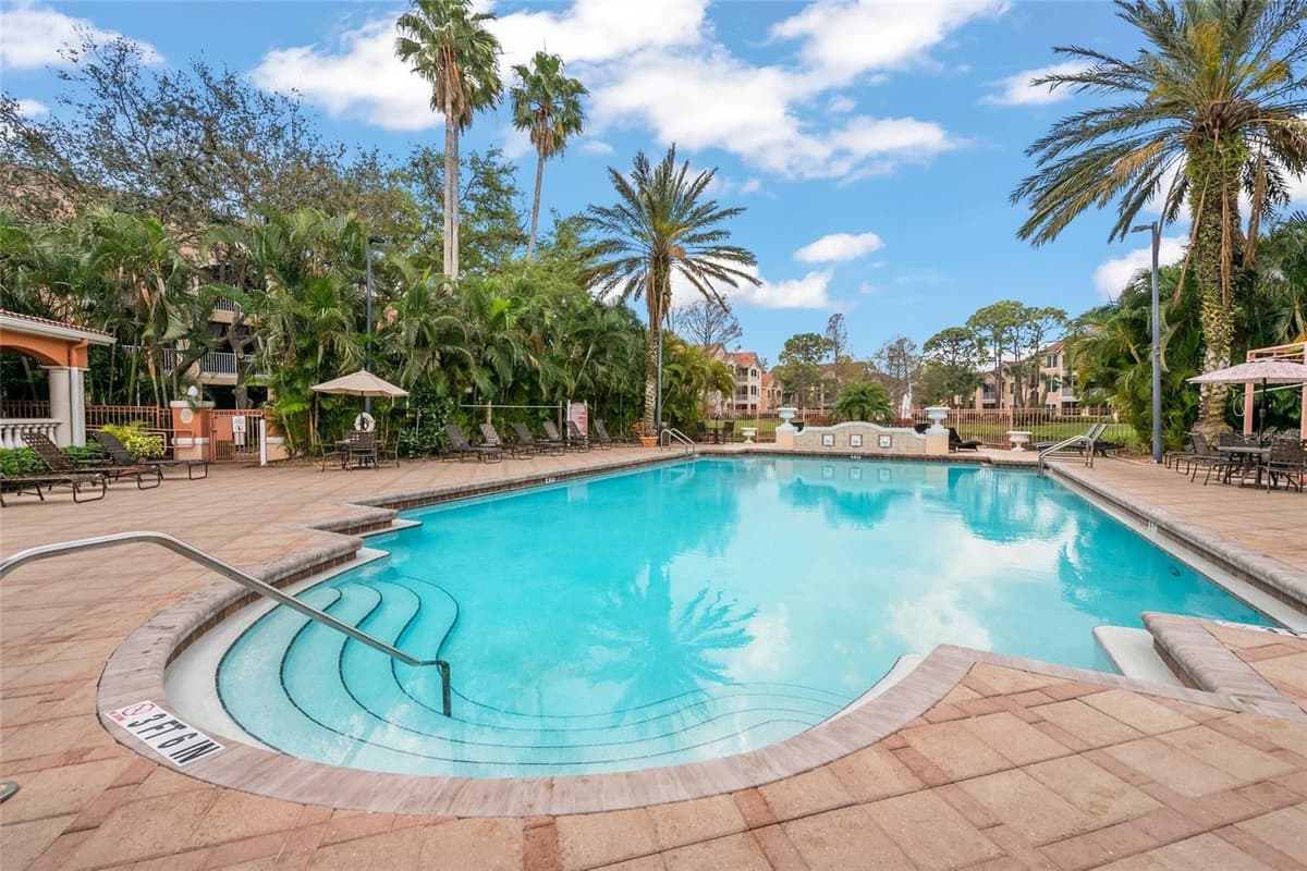 4166 CENTRAL SARASOTA PARKWAY — photo 4 of 60