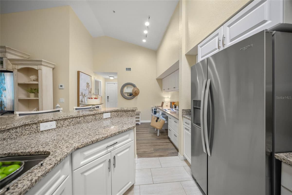 4166 CENTRAL SARASOTA PARKWAY — photo 17 of 60