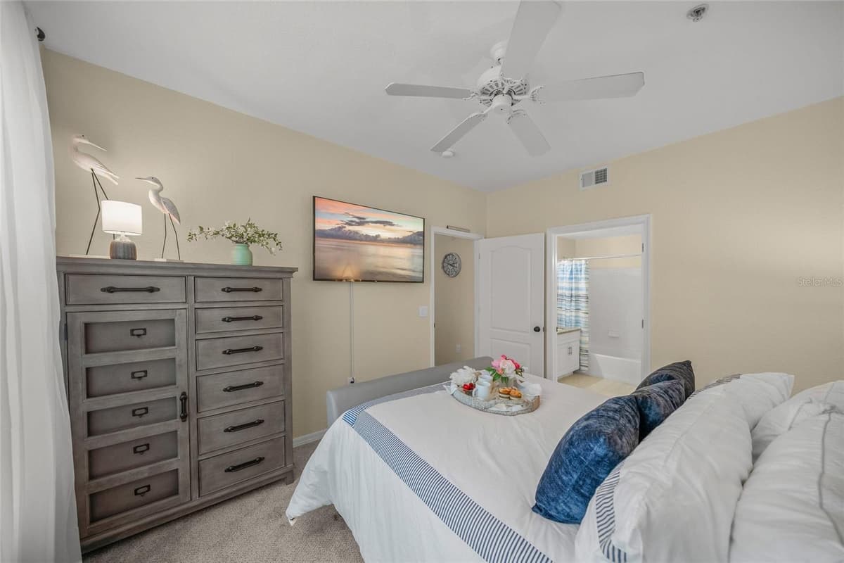 4166 CENTRAL SARASOTA PARKWAY — photo 26 of 60