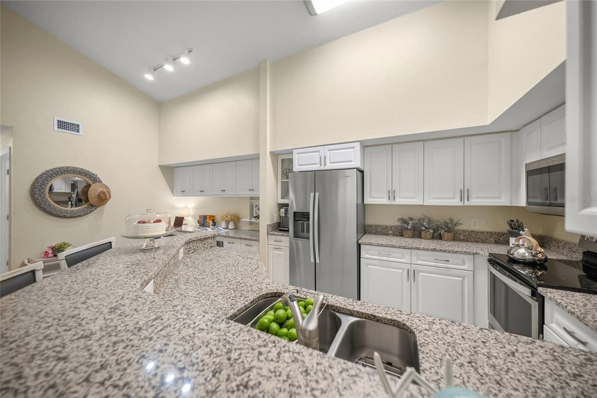 4166 CENTRAL SARASOTA PARKWAY — photo 19 of 60