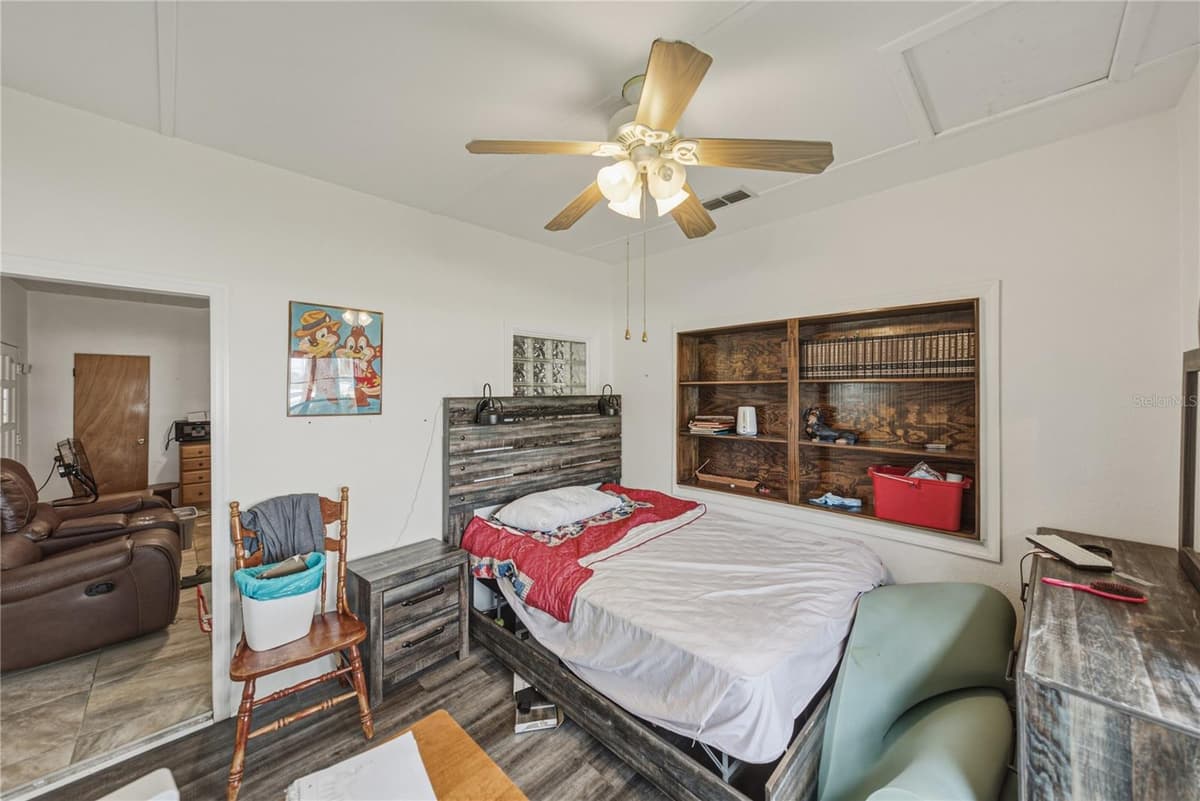 1000 ALTON STREET — photo 10 of 34