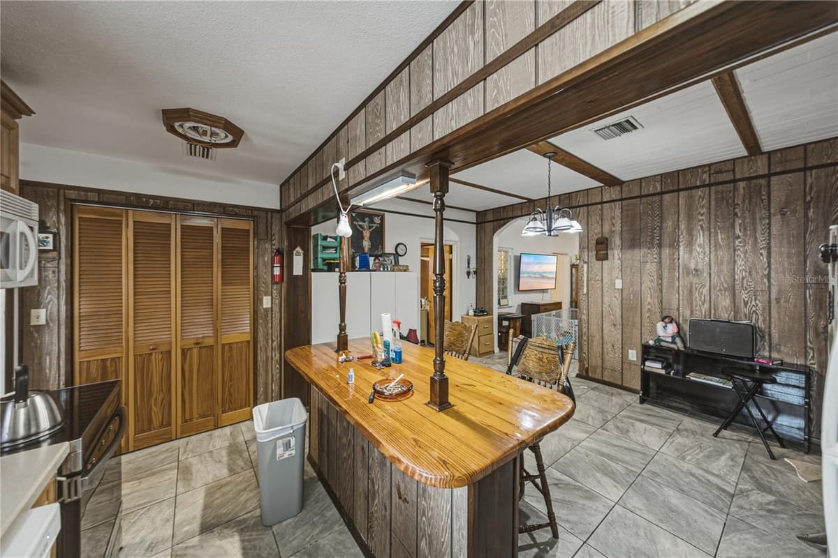 1000 ALTON STREET — photo 16 of 34